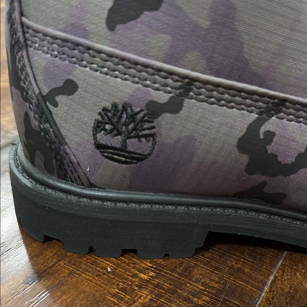 Timberland Gray, Purple and Black Ankle Boots with Camo Design - Picture 3 of 9